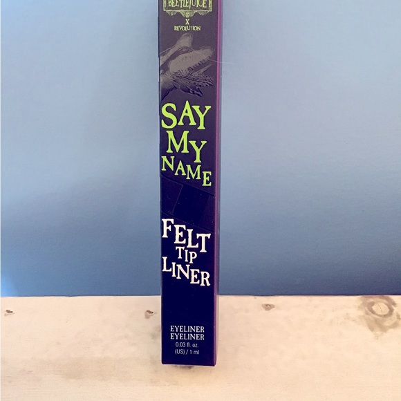 Beetlejuice x Revolution Say My Name Felt Tip Eyeliner black New In Box - Picture 1 of 2